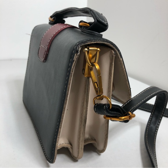 Patch Trendy Purse Clutch with Long Cross Body Strap - Picture 11 of 14